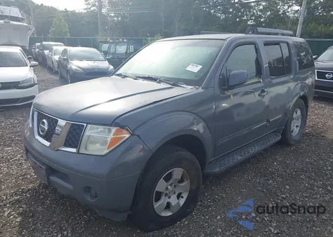 2005 Nissan Pathfinder Xe from USA, damaged, VIN 5N1AR18U55C723027
